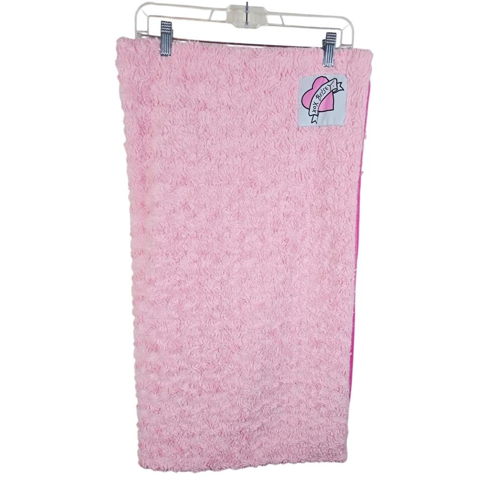 Betsey Johnson Pink Plush Baby Blanket 35 X30